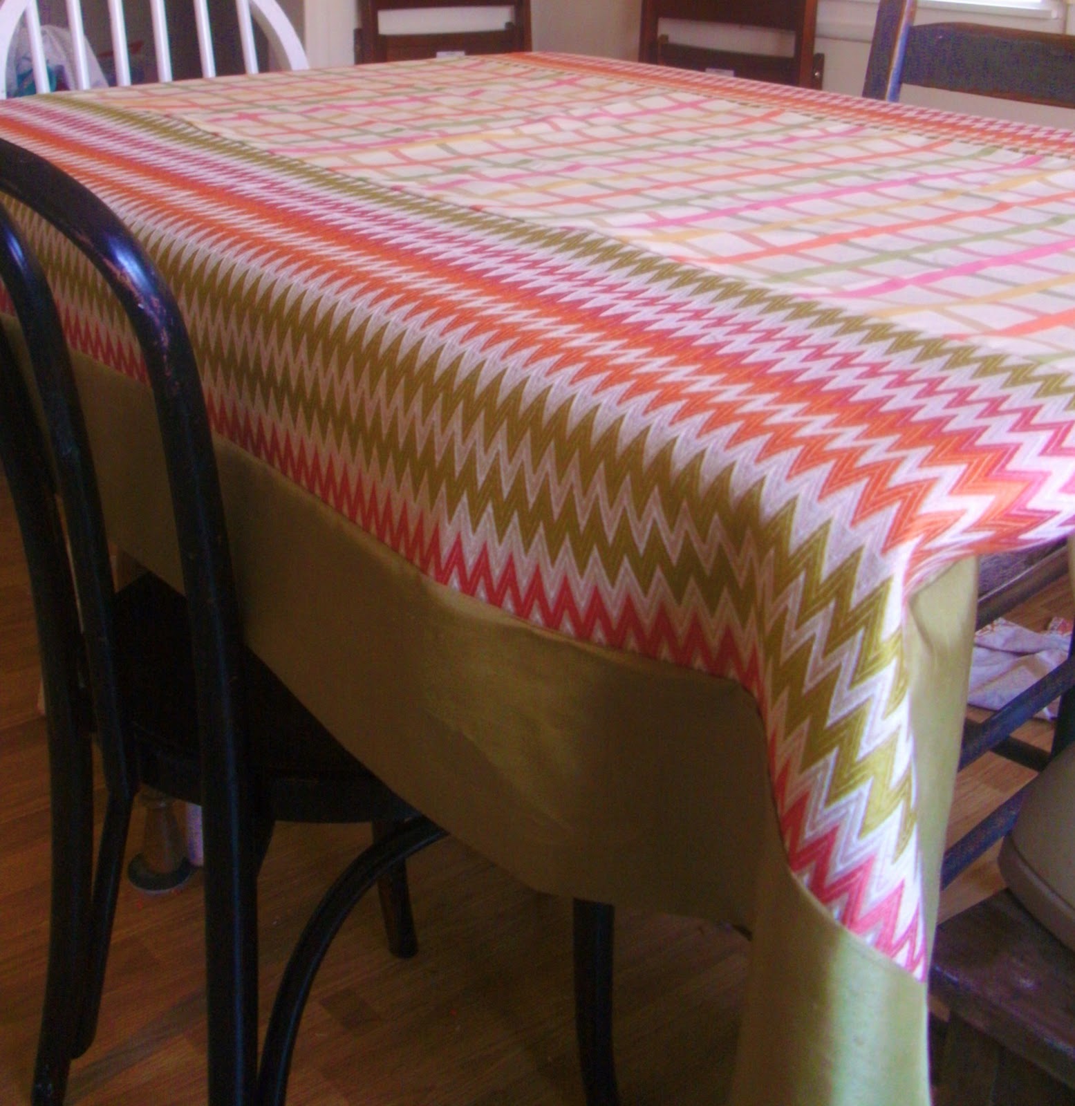 DIY SpringTablecloth - Sew Homegrown